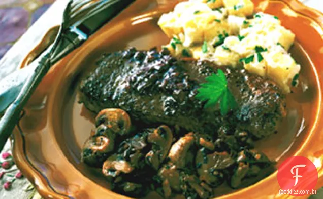 Bifes com molho Bordelaise