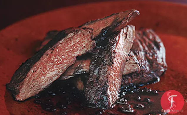 Bife de saia Sumac com redução de romã