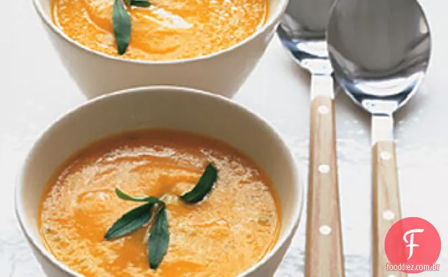 Sopa de cenoura com laranja e estragão