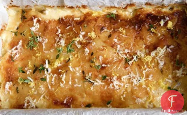 Aipo-Rábano E Gratinado De Batata Com Gremolata De Cobnut