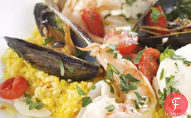 Ensopado De Peixe Com Cuscuz De Açafrão