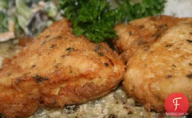 Frango De Jardim De Azeitona Com Molho De Sálvia De Limão