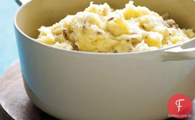 Purê de aipo-batatas de raiz