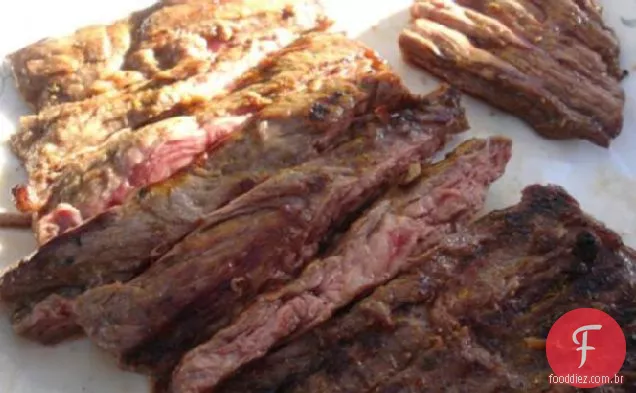 Bife De Flanco Marinado Com Ervas Grelhadas