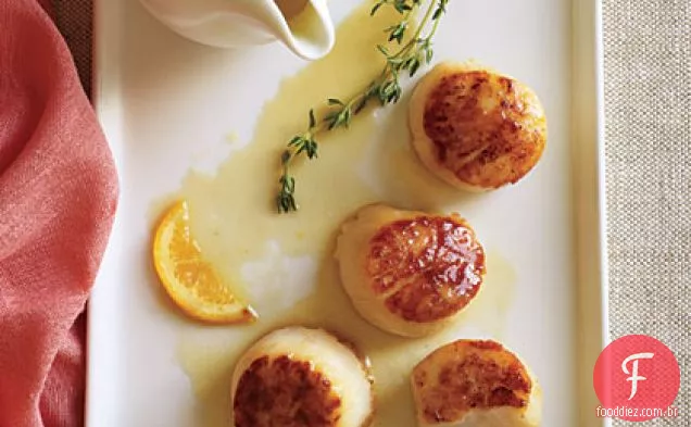 Vieiras grelhadas com Meyer Lemon Beurre Blanc