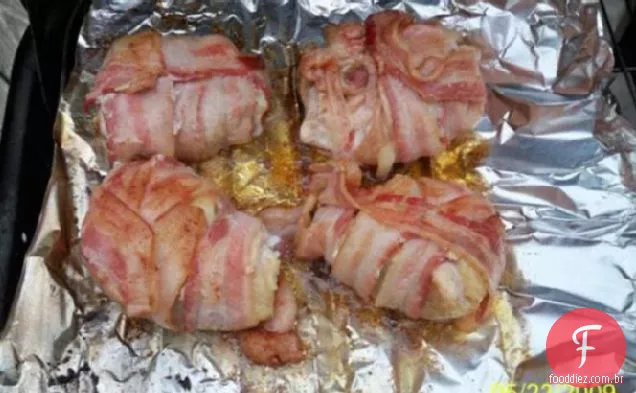 Coxas De Frango Recheadas E Grelhadas Com Bacon
