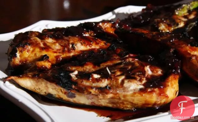 Peito de frango envidraçado cereja-balsâmico