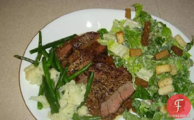 Filé De Carne Com Molho De Queijo Azul