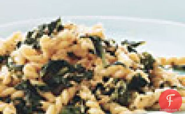 Gemelli com brócolis Rabe e anchovas