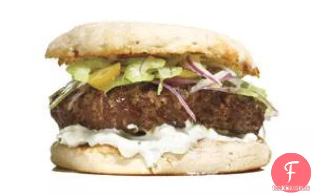 Hambúrgueres Com Aipo, Azeitonas E Queijo Azul