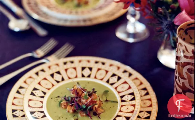 Sopa de aipo gelada com vieiras de Nantucket Bay