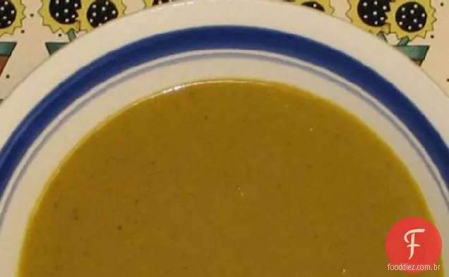 Sopa de caril de coco com frango-também conhecido como Mulligatawny fácil!