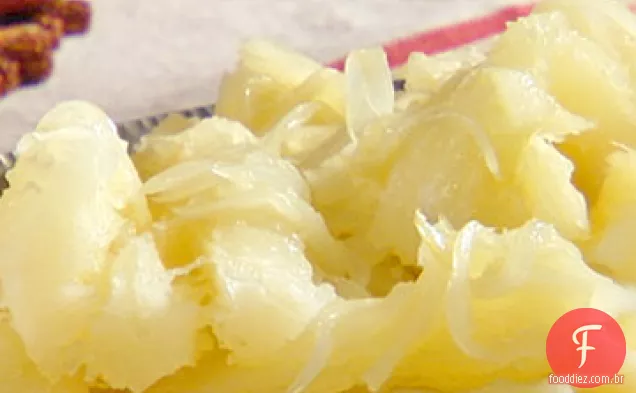 Yuca com molho Mojo