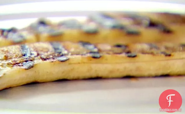 Fruta grelhada com xarope de Chai temperado