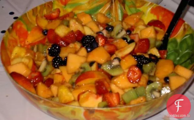 Salada De Frutas Com Molho De Limão Mel Gengibre