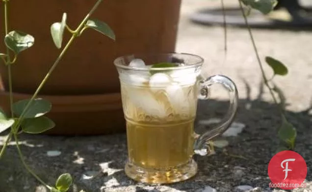 Sangria de pêssego e laranja