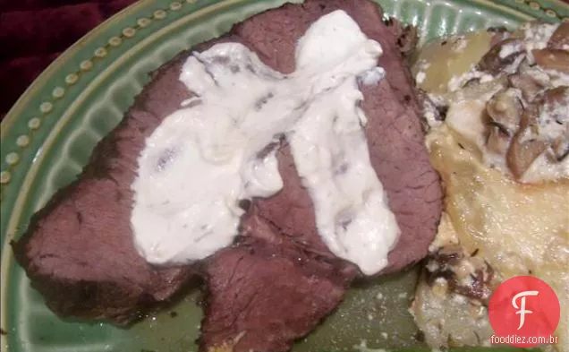 Crock Pot rosbife e molho de rábano