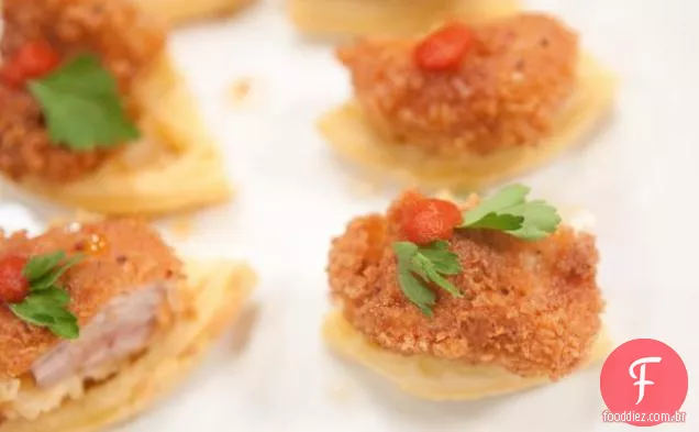 Frango e Kellogg's® Eggo ® Waffle aperitivo mordidas