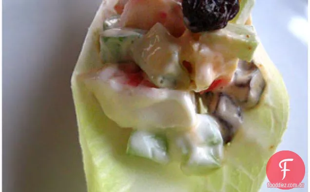 Endive Francês Com Maionese De Aipo, Carne De Caranguejo Artificial E