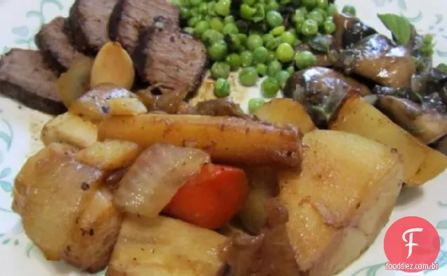 Grelhado Chuck Assado Com Legumes.