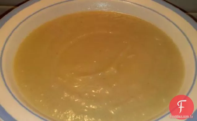 Sopa de batata e pastinaga