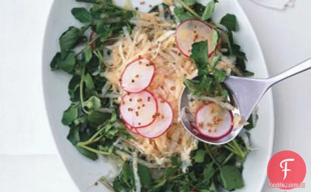 Salada De Raiz De Aipo, Rabanete E Agrião Com Sementes De Mostarda Dre