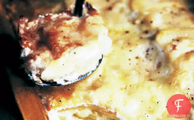 Batata gratinada com Gruyère e Crème Fraîche
