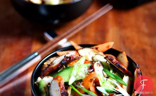 Salada De Frango Picante Sichuan