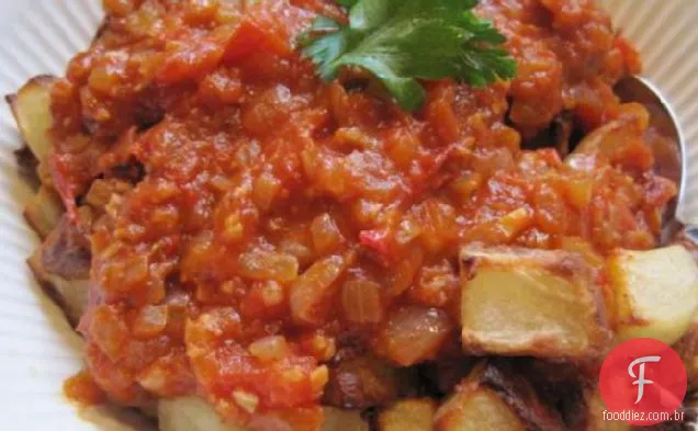 Patatas Bravas-batatas para o estilo corajoso e espanhol!