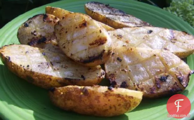 Grandes batatas grelhadas de Nif