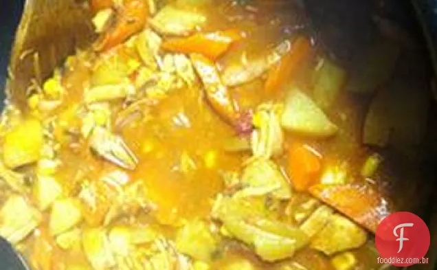 Curry de frango Bengali com batatas