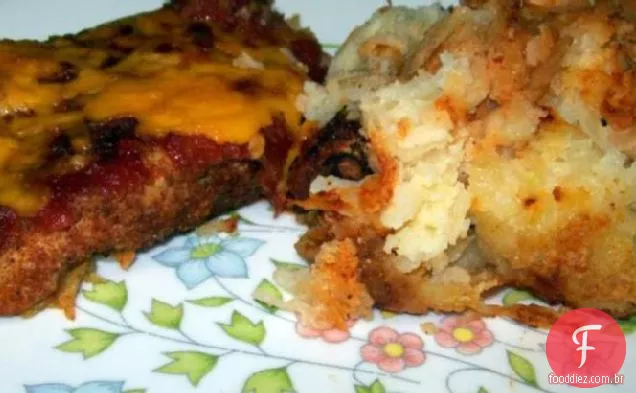 Faça à frente frango mexicano e batatas.