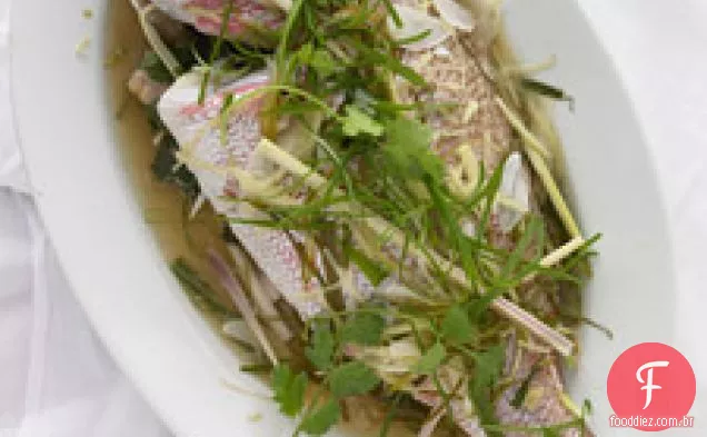 Peixe Inteiro Cozido No Vapor