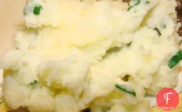 Purê De Batata Vermelha De Cebolinha De Manjericão