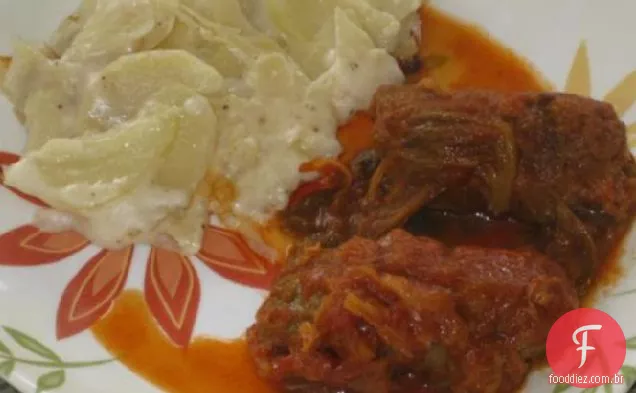Batatas recortadas para dois