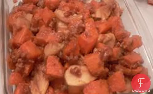 Caçarola de batata doce e maçã