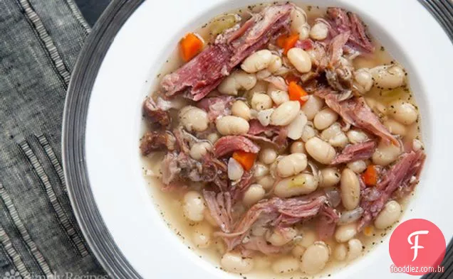 Sopa De Feijão Branco E Presunto