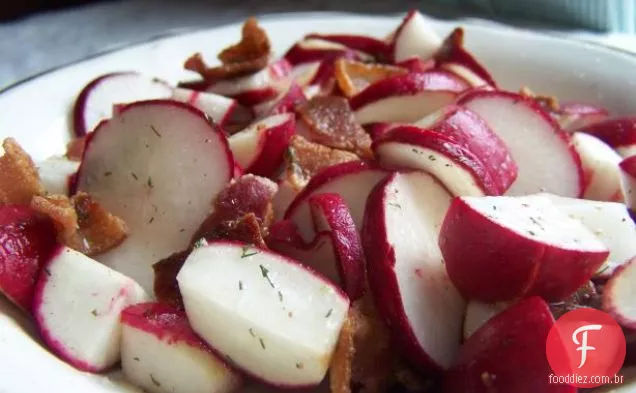 Salada de morango e verduras