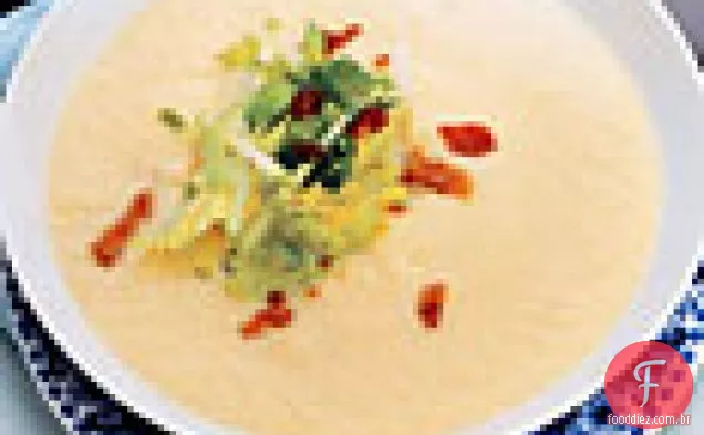 Sopa de raiz de aipo com Bacon e maçã verde
