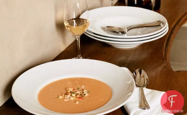 Salmão fumado e aipo Bisque raiz