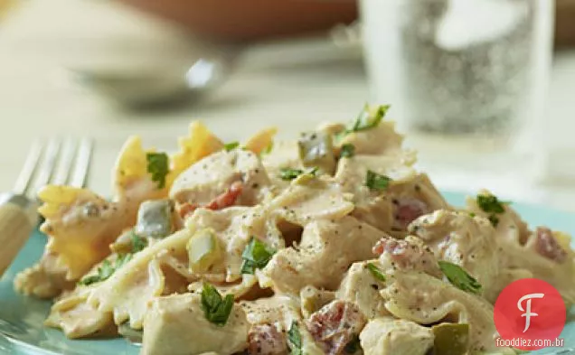 Macarrão com Gravata borboleta mexicana com frango