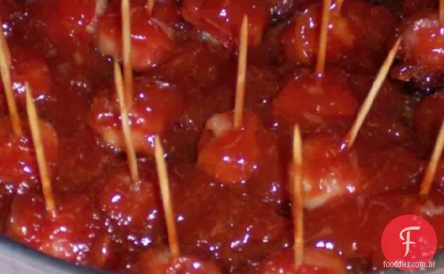 Castanhas De Água Embrulhadas Com Bacon Com Molho De Ketchup