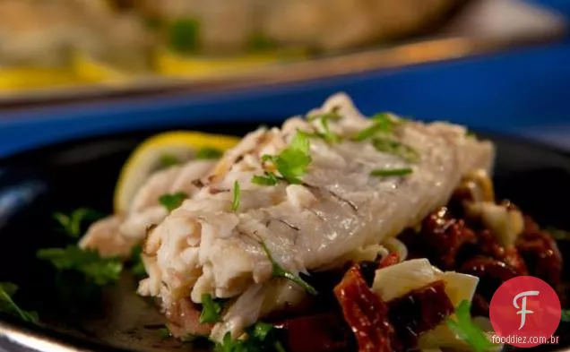 Peixe Inteiro Com Crosta De Sal