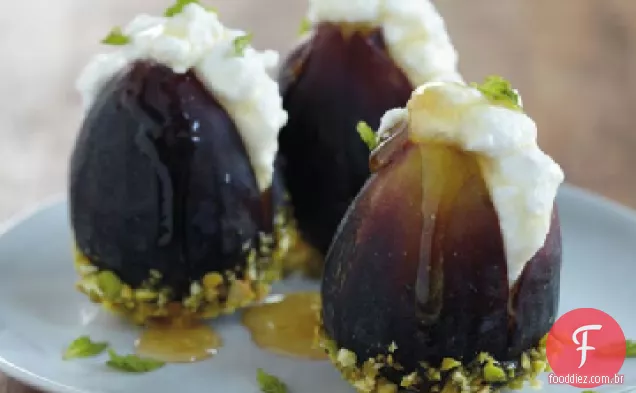 Figos frescos com receita de Ricota e mel