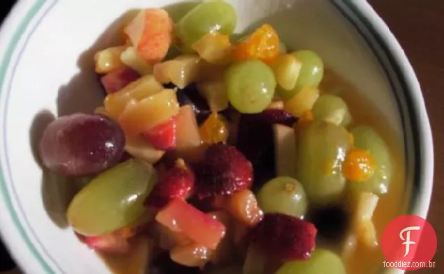Salada De Frutas Frescas Com Molho Leve