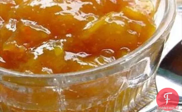 Golden Saffron Pear Chutney