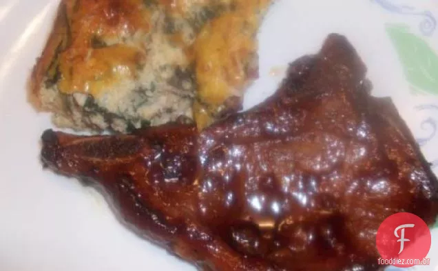 Costeletas De Porco Envidraçadas Com Uva-Maçã