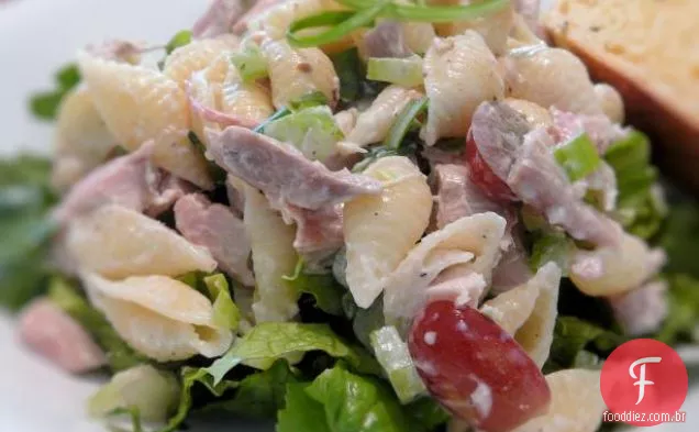Salada De Macarrão De Peru Defumado