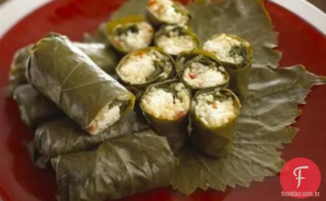 Folhas De Uva Recheadas Com Queijo De Cabra
