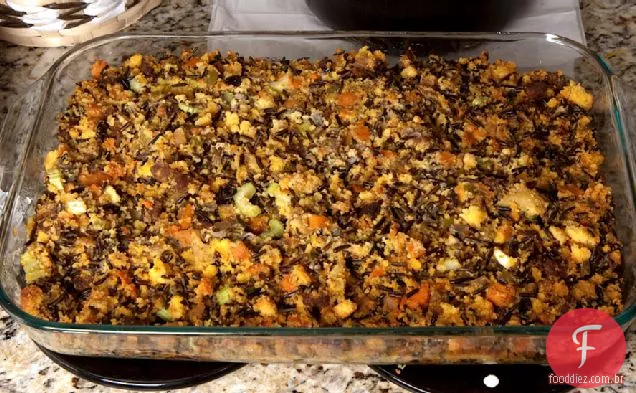 Receita De Recheio De Arroz Selvagem E Pão De Milho